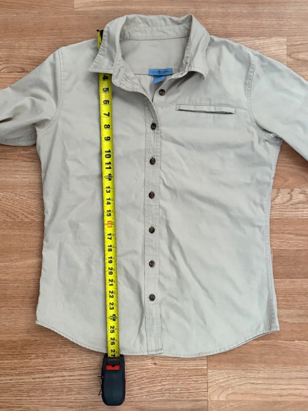 Duluth Trading Co. Women's Long Sleeve Work Shirt - Khaki/Sand - Size M - Picture 1 of 9